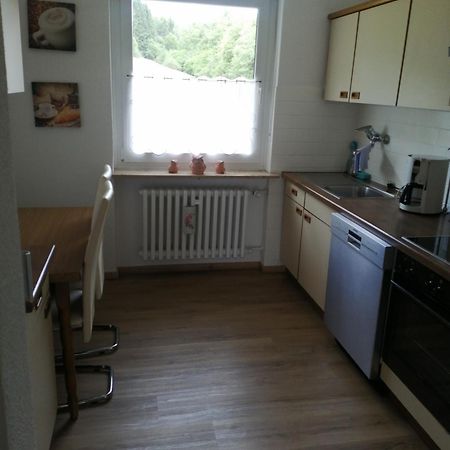 Ruhige Ferienwohnung Am Waldrand. Wildflecken Bagian luar foto