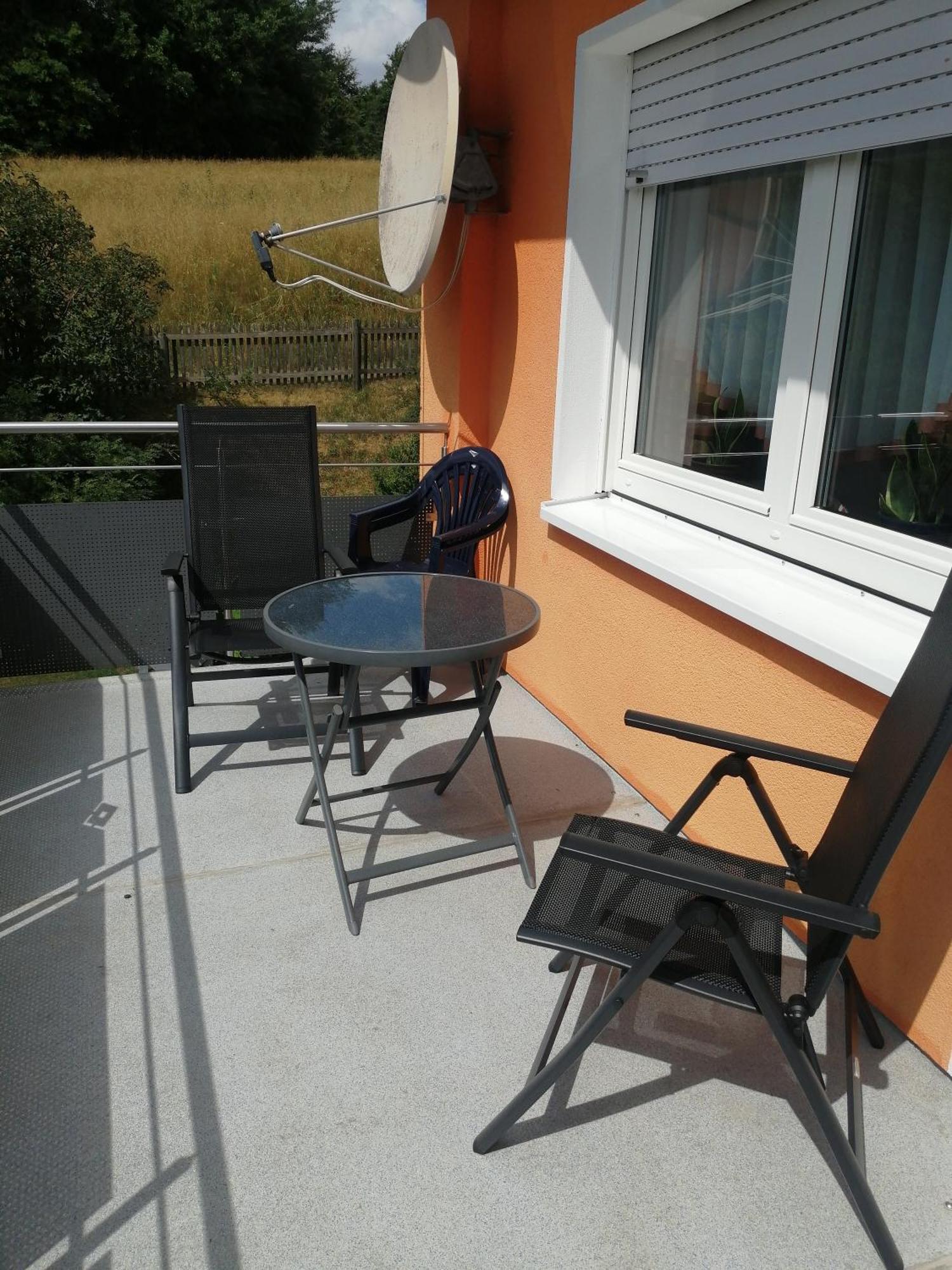Ruhige Ferienwohnung Am Waldrand. Wildflecken Bagian luar foto